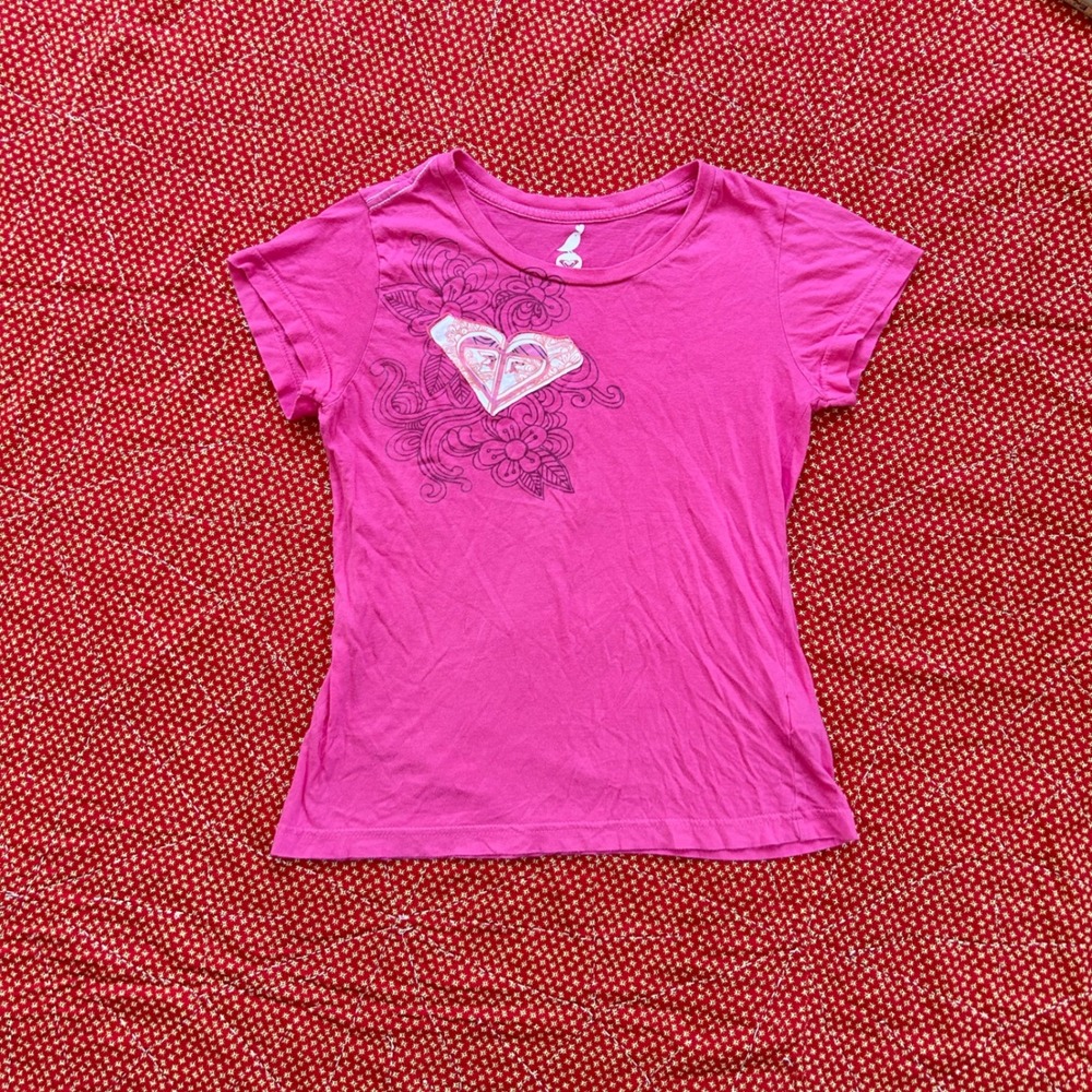 Vintage 2000s Pink Graphic Heart Logo Short Sleeve baby tee T-Shirt Size Medium